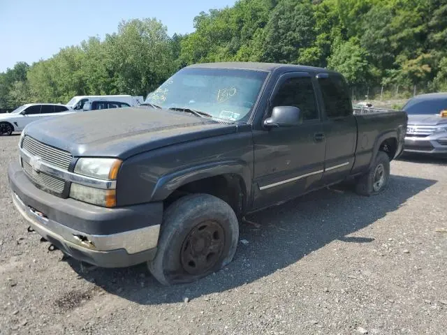 1GCHK29UX3E350127