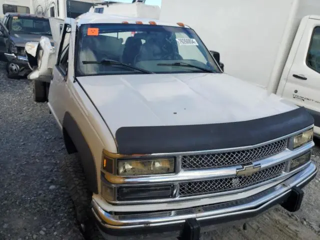 1GCHK33F5TF003718