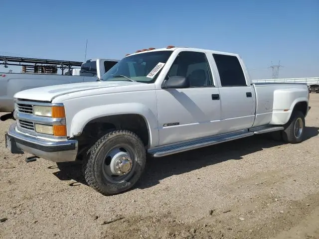 1GCHK33J7WF008069