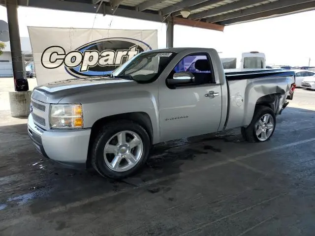 1GCPCPE06AZ202636