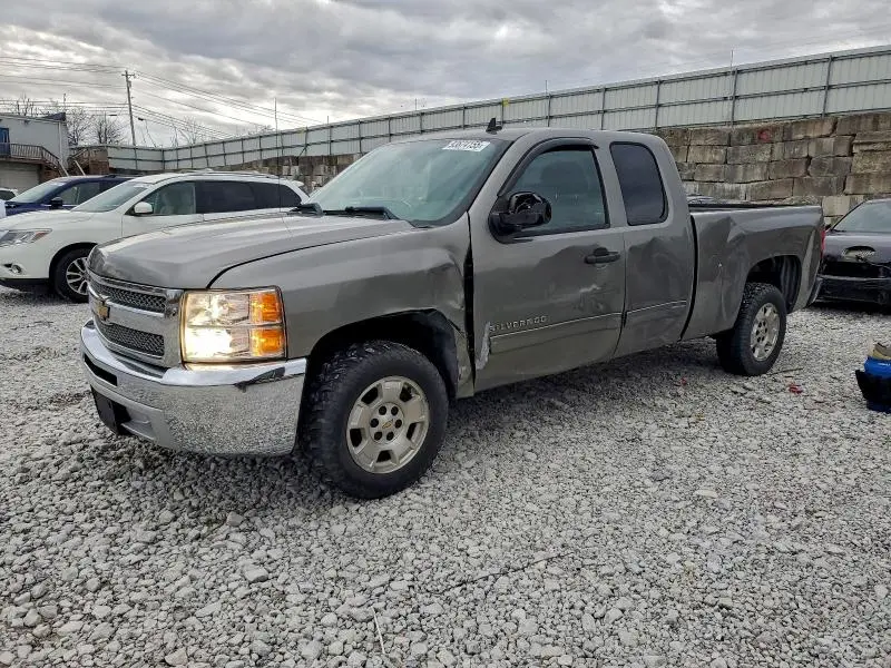 1GCRCSE06DZ157083