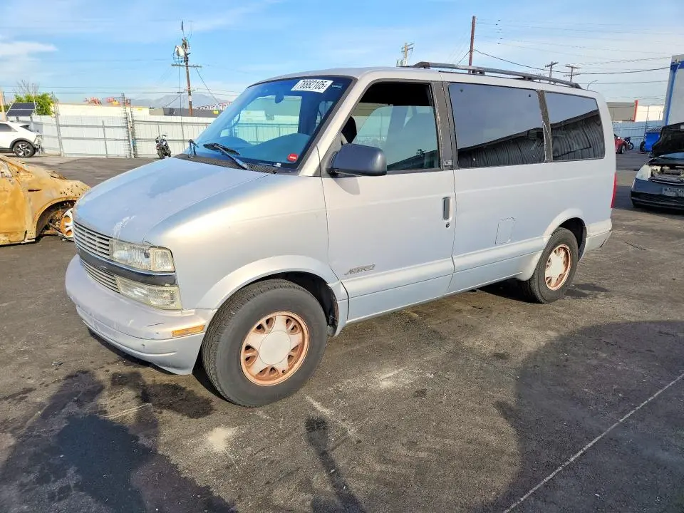 1GNDM19W7YB220035