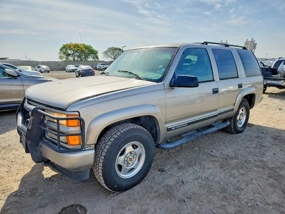 1GNEK13R1YR153789