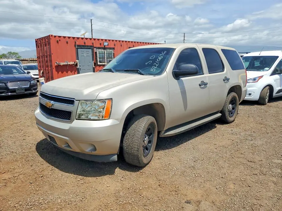 1GNLC2E01DR200726