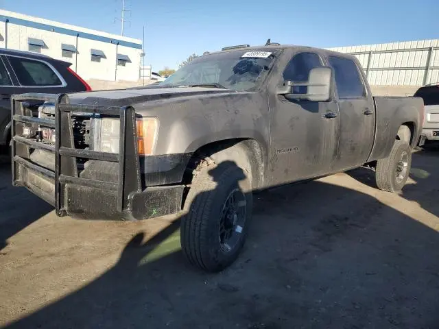 1GT424C8XBF158009