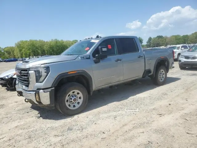 1GT49LE76RF401495
