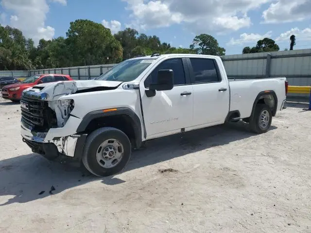 1GT4ULE71SF135372