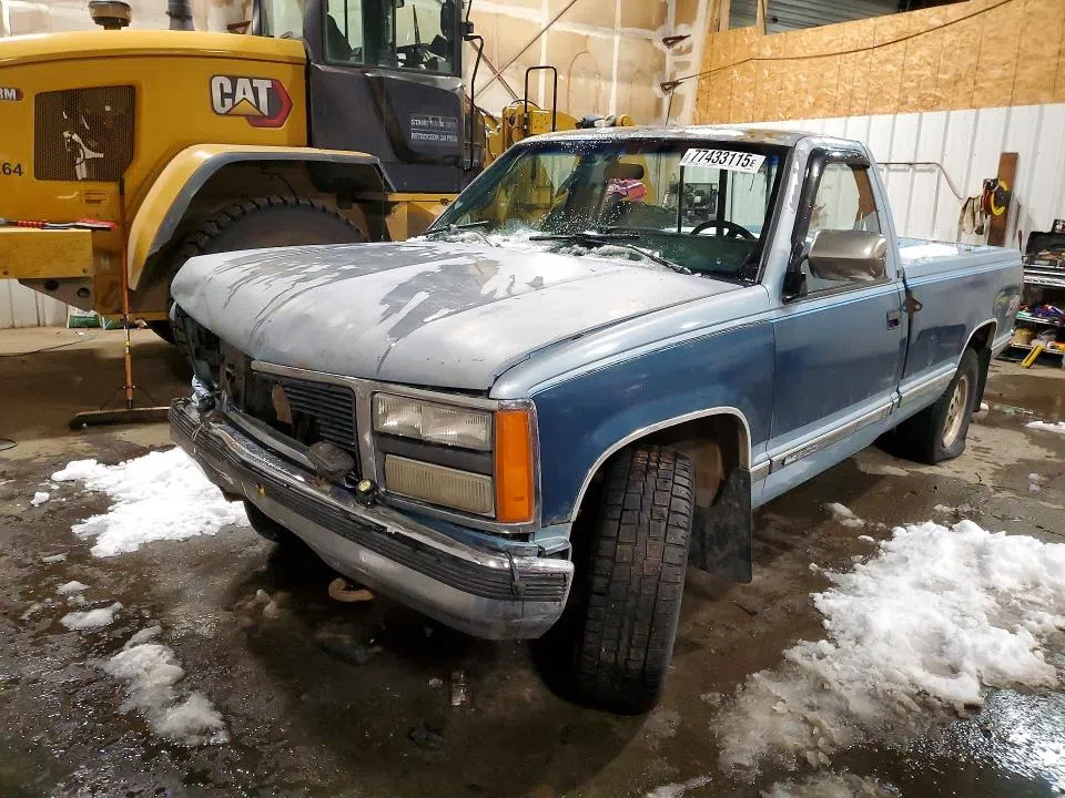 1GTDK14K3LZ525826