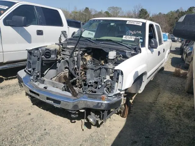 1GTHC23UX5F930674