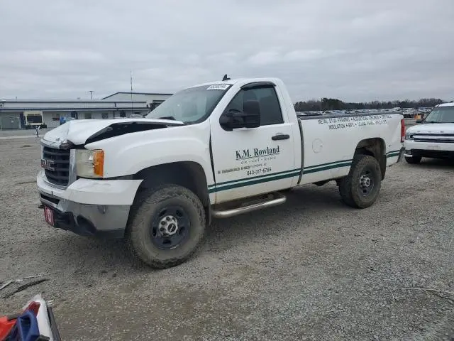 1GTHC24KX8E133350