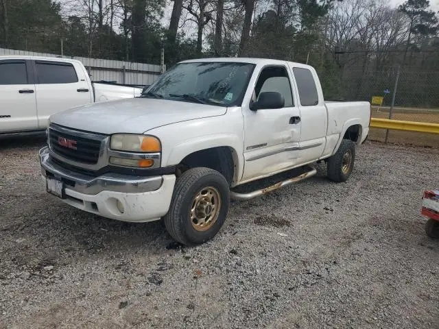 1GTHC29U45E195851