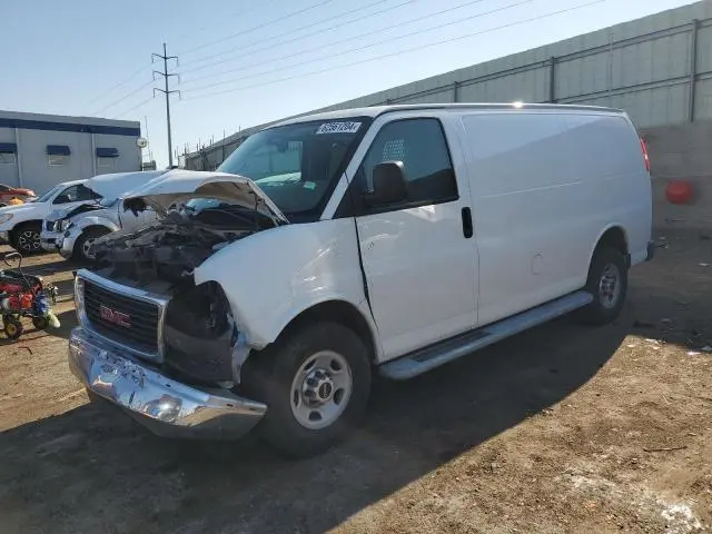 1GTW7FCA8E1904841