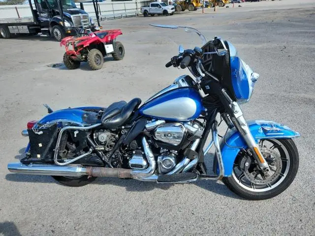1HD1FMC1XHB636082