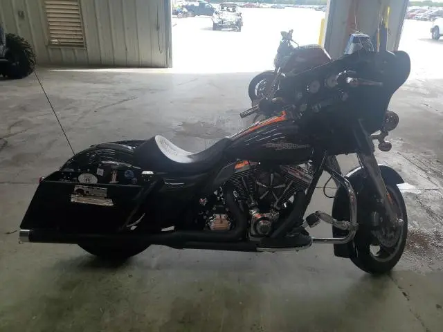 1HD1KBM19CB687130