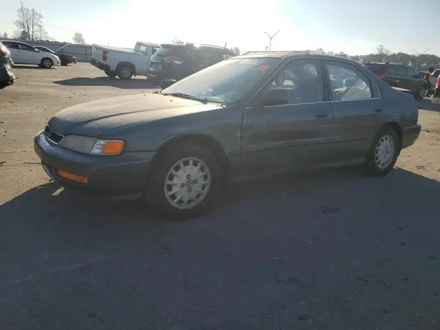 1HGCD5652VA013630