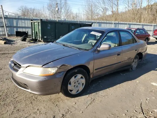 1HGCG1640YA054592