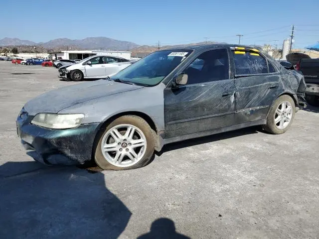 1HGCG1649YA047852