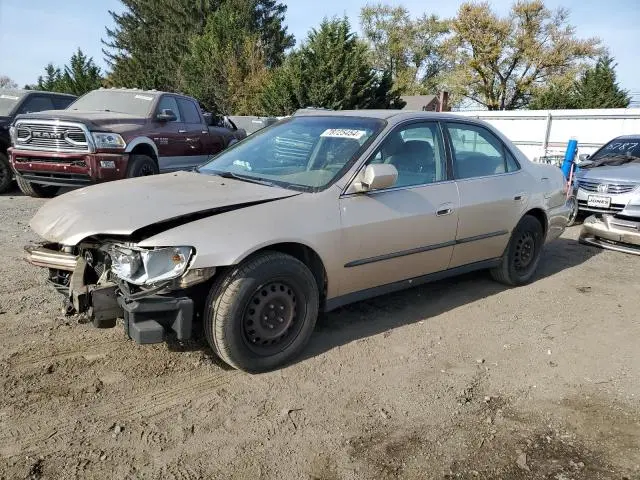 1HGCG1649YA089888