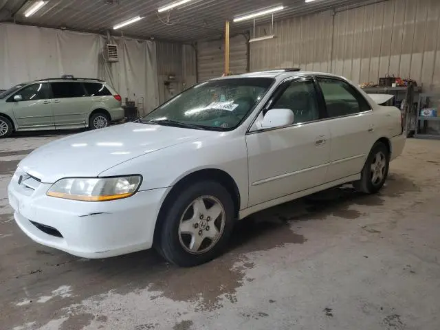 1HGCG1650XA035340