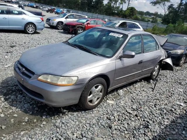 1HGCG1650YA035632