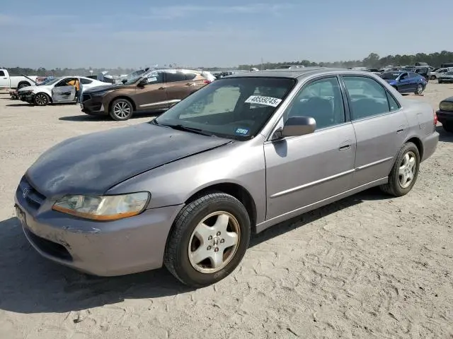 1HGCG1650YA043178