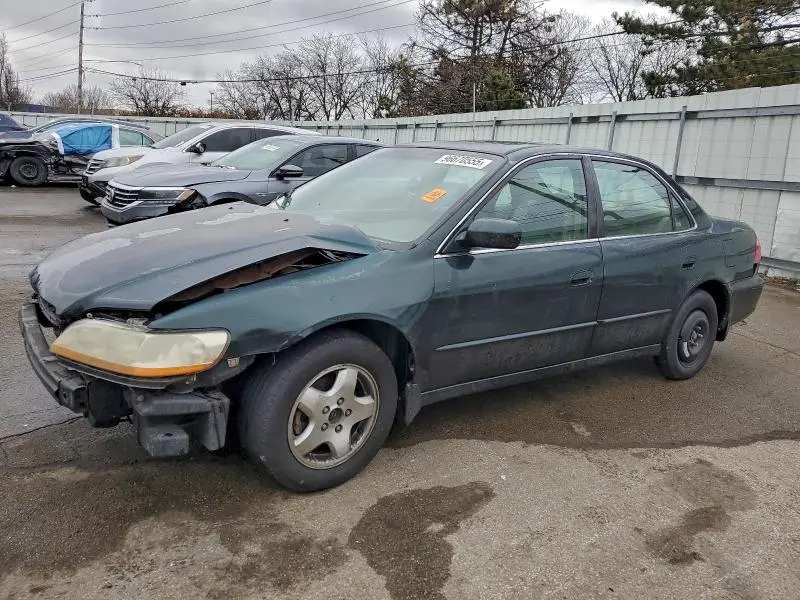 1HGCG1650YA063835