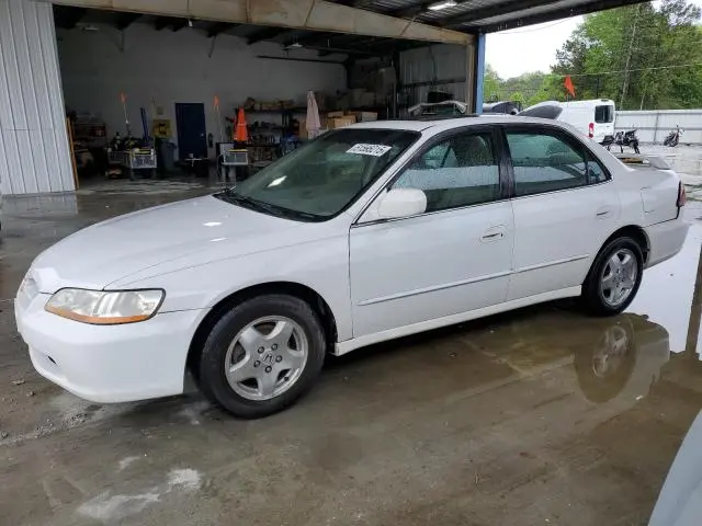 1HGCG1652YA055591