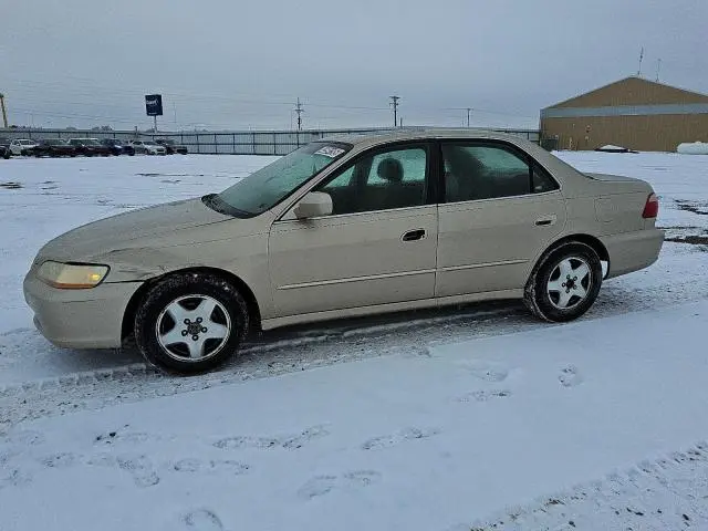 1HGCG1653YA063893