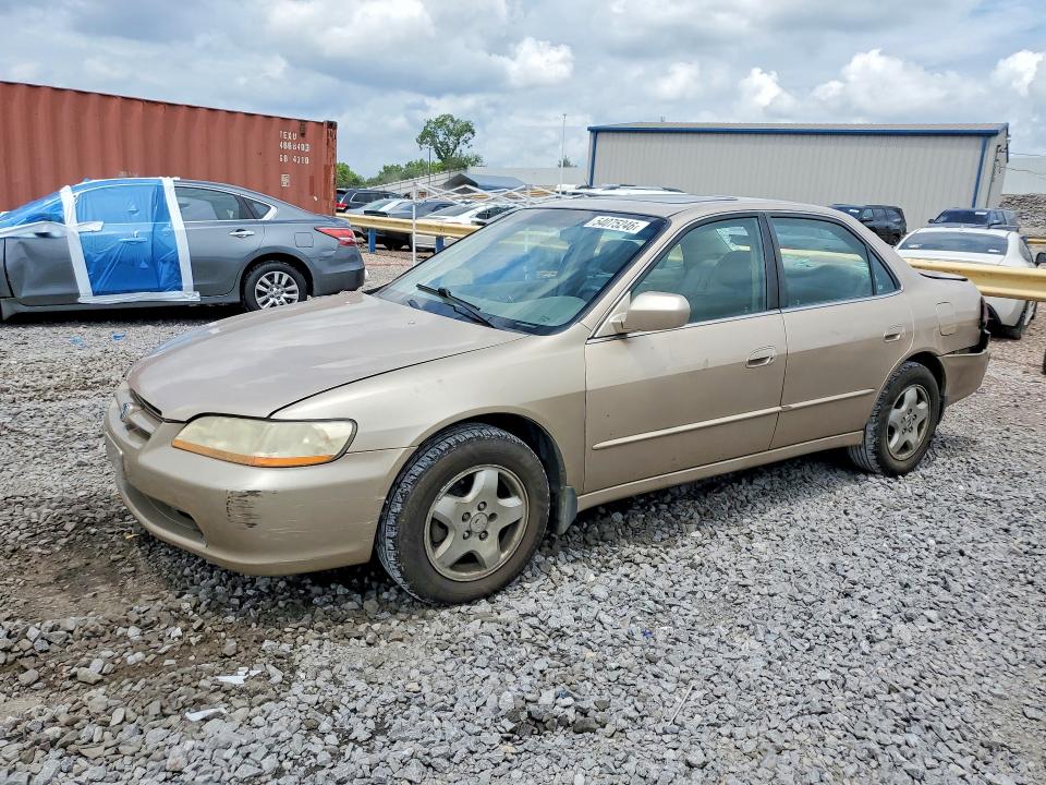 1HGCG1654YA088334