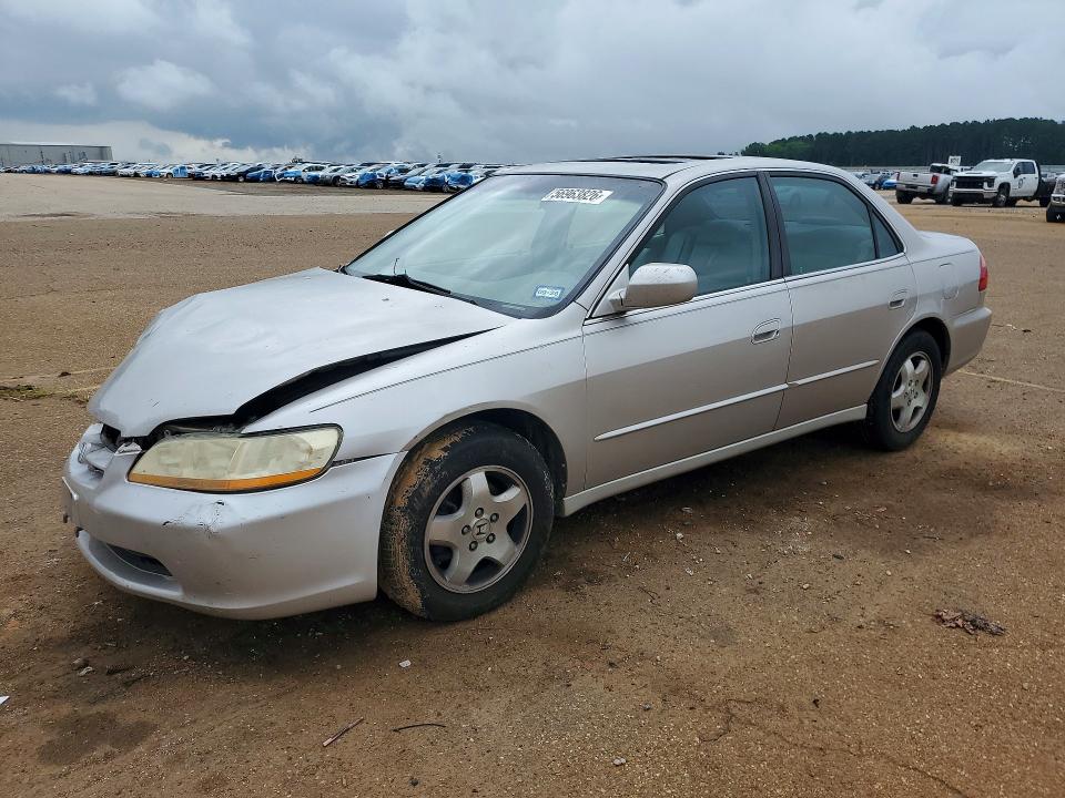 1HGCG1655XA052019