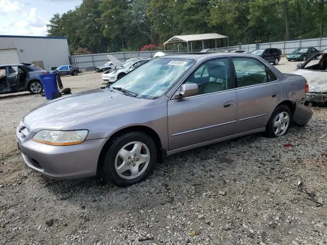 1HGCG1655YA013285