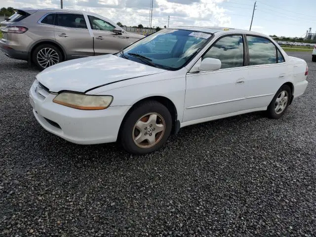 1HGCG1655YA040535