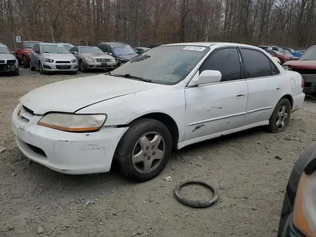 1HGCG1656YA061880