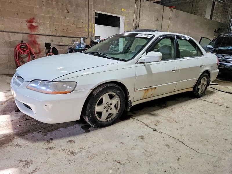 1HGCG1657YA004667