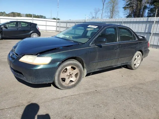 1HGCG1658YA086585