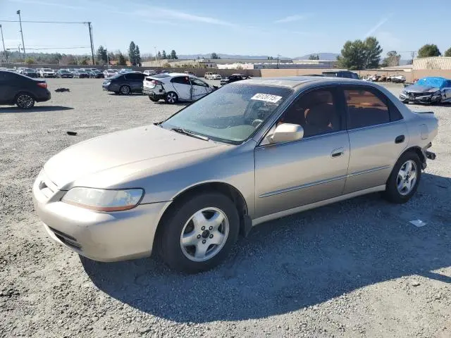 1HGCG1659YA027836