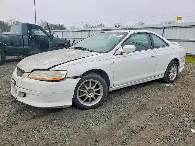 1HGCG2242YA017152
