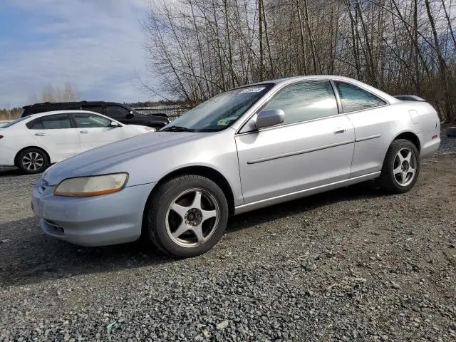1HGCG2251YA000142