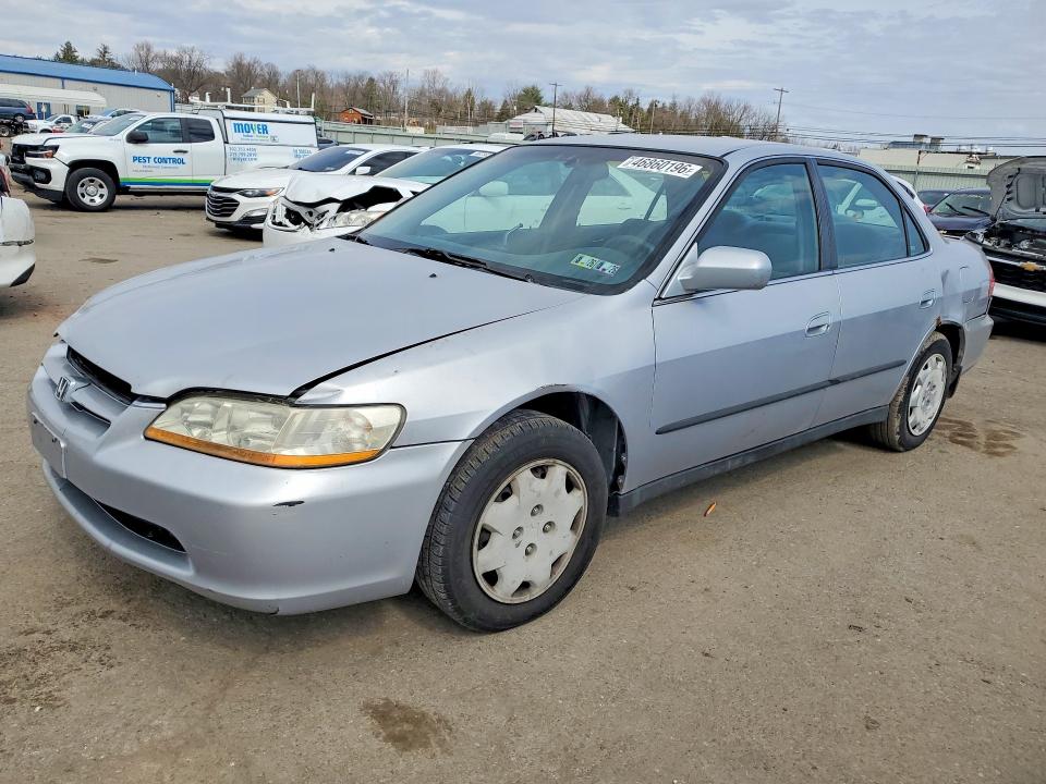 1HGCG5541WA040464