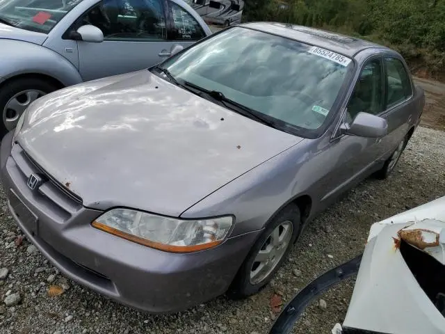1HGCG5573YA813741