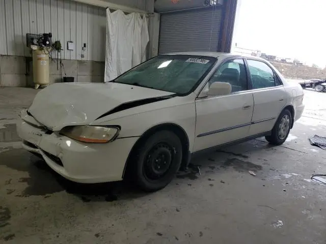 1HGCG5641YA018272