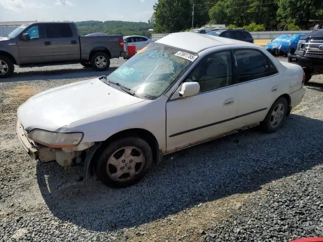 1HGCG5641YA123572