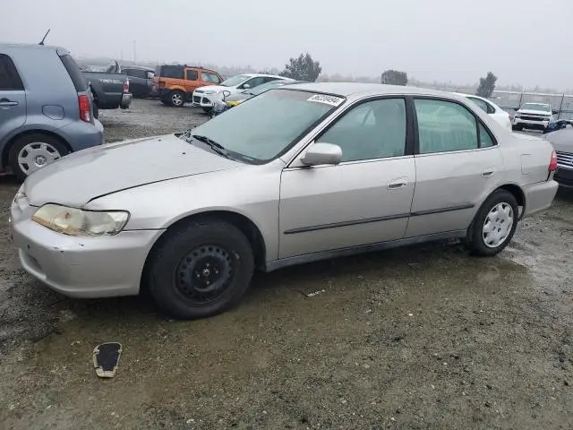 1HGCG5642WA253230