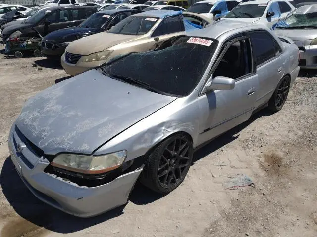 1HGCG5644WA153548