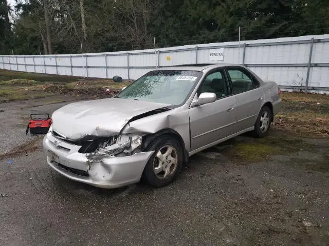 1HGCG5650XA003320