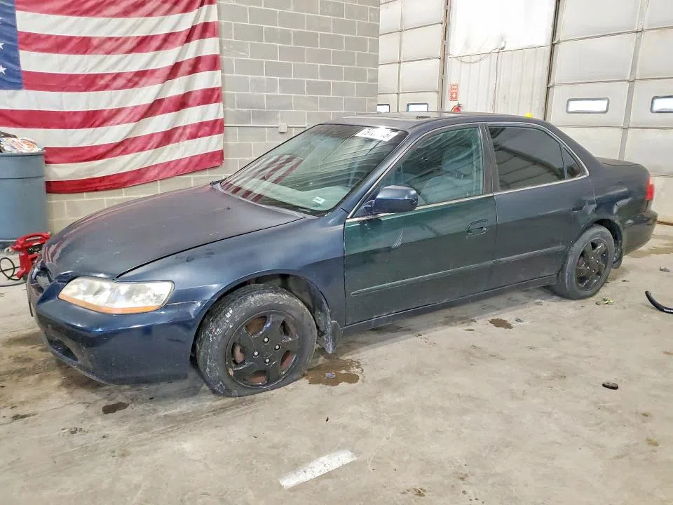 1HGCG5650YA044919