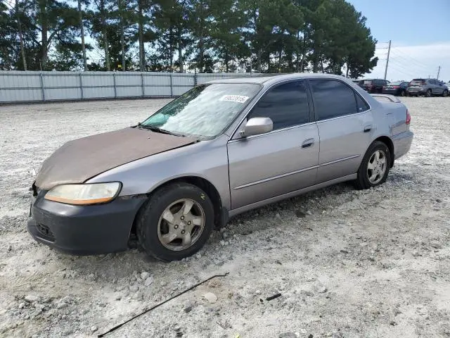 1HGCG5668YA061962