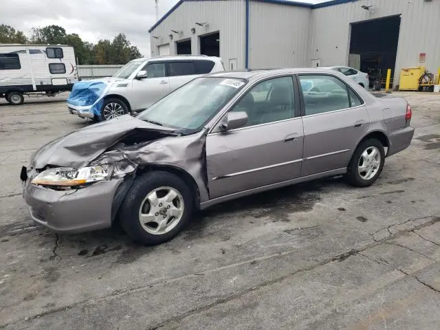 1HGCG5669YA116015