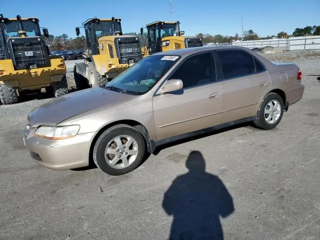 1HGCG5670YA104957