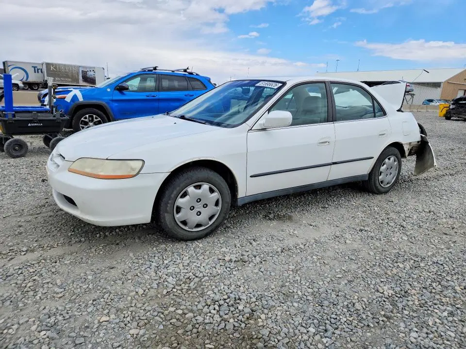 1HGCG6553YA107938